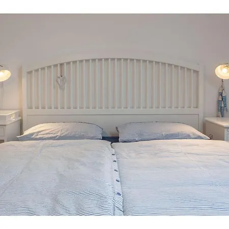 Three-master House No 5