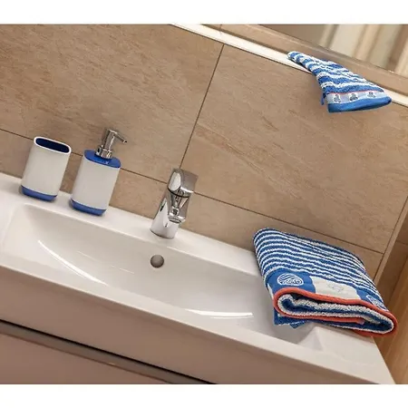 Three-master House No 5 Breege